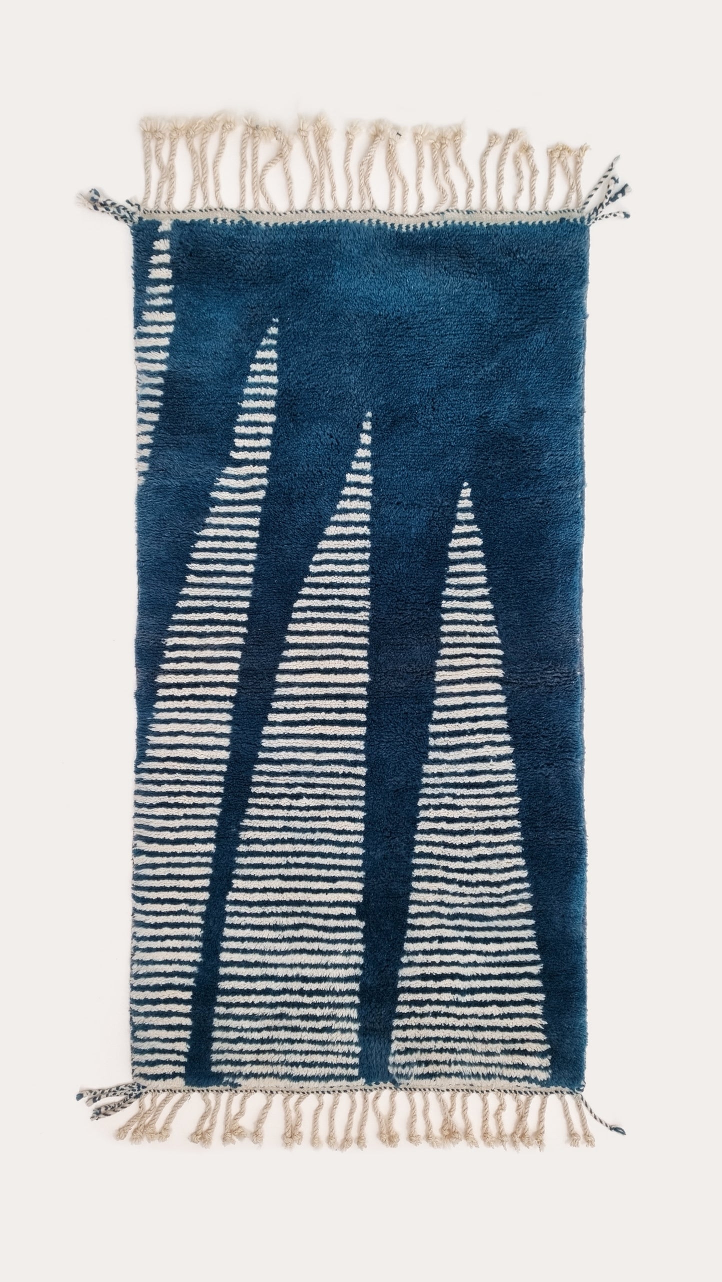 Tapis Palmes par Ilmi - Bleu pétrole et écru