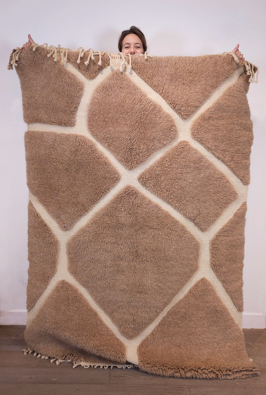 Tapis Sol par Ilmi - Taupe et Ecru